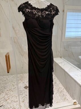 Elegant Black Lace-Trim Evening Dress